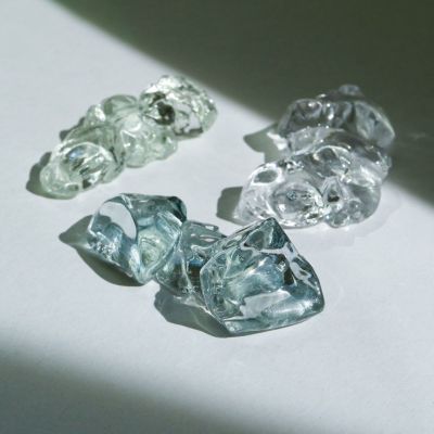 ガラスの箸置き　氷のかけら