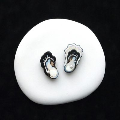 【arie:chroma】oyster earring