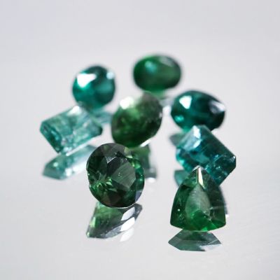 グリーンガーネット リング 3.45ct オーバルミックスカット