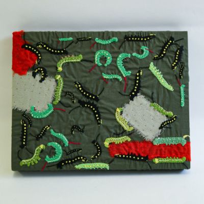 【むしめづ】スズメガたちの刺繍パネル